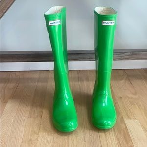 Green tall Hunter Boots, size 9 (women’s)